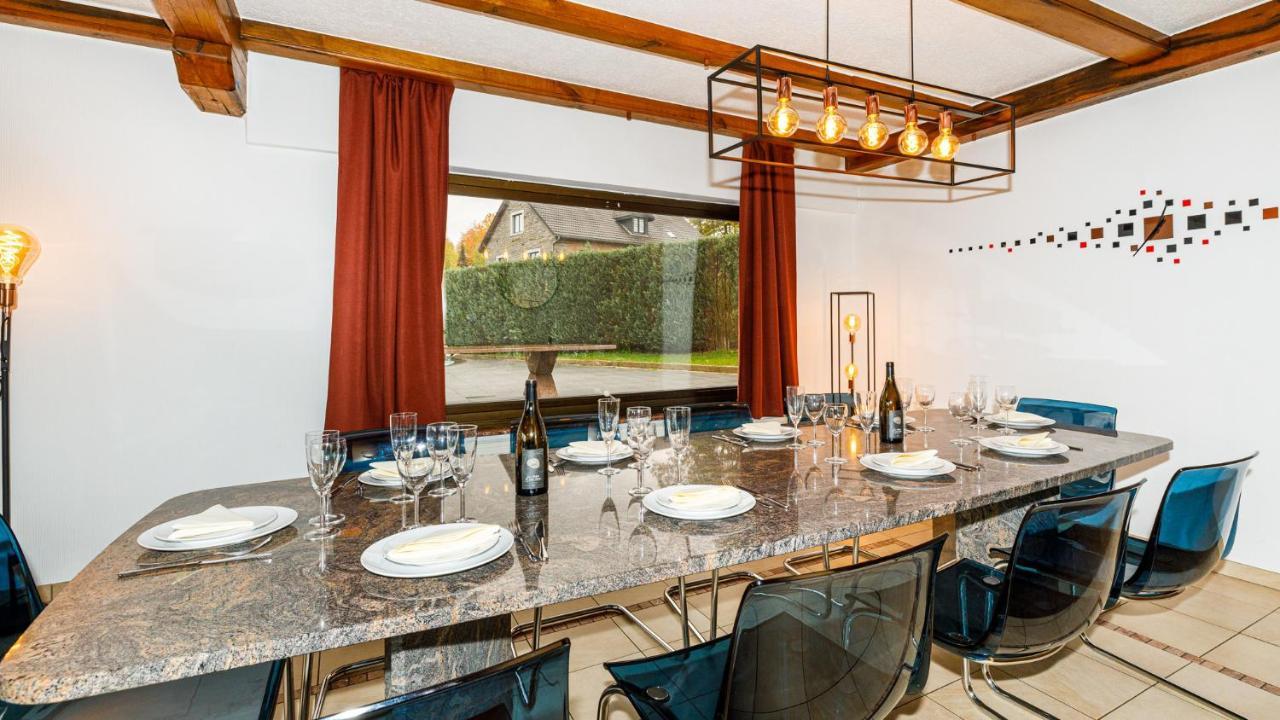 Luxueuse Et Spacieuse Villa Avec Sauna Et Piscine มัลเมอดี ภายนอก รูปภาพ