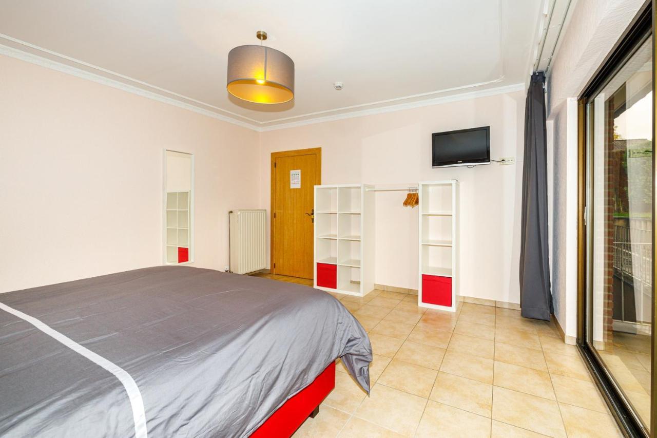 Luxueuse Et Spacieuse Villa Avec Sauna Et Piscine มัลเมอดี ภายนอก รูปภาพ