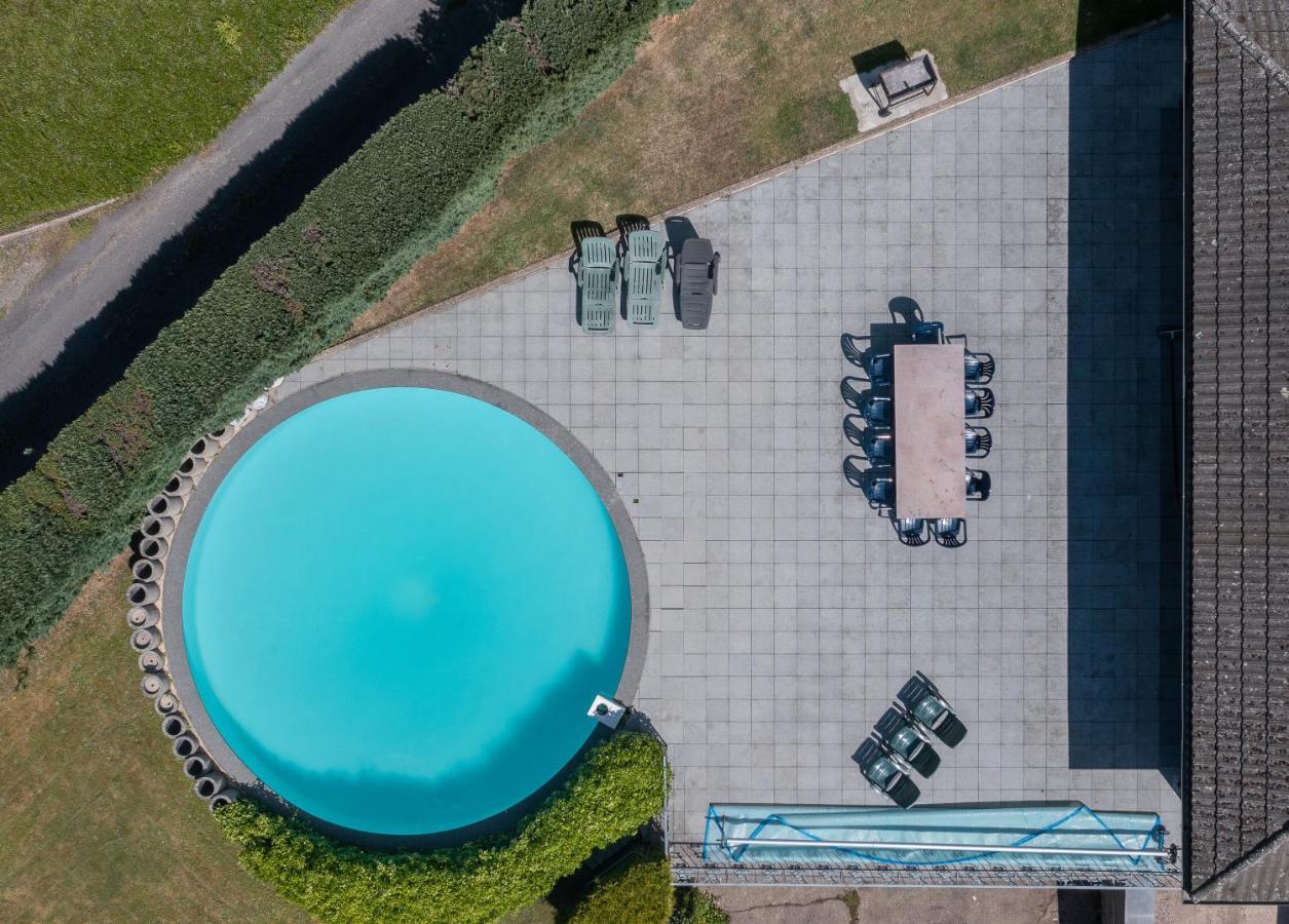 Luxueuse Et Spacieuse Villa Avec Sauna Et Piscine มัลเมอดี ภายนอก รูปภาพ